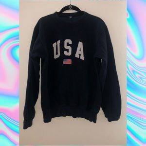 Brandy Melville crewneck 🦋